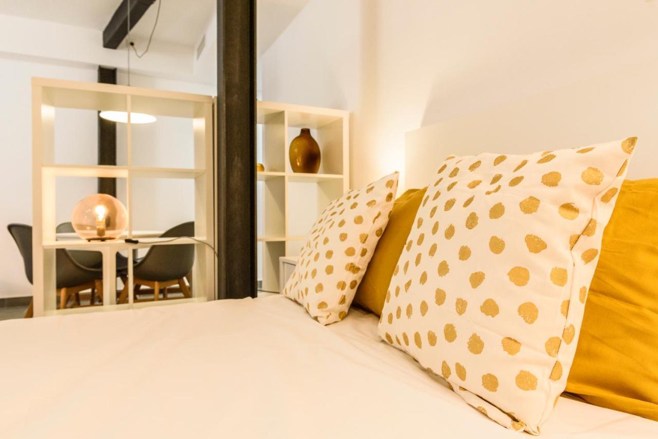 Estudio Constitucion By Renthas Malaga Ngoại thất bức ảnh